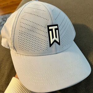 Nike AeroBill Tiger Woods Heritage86 Flex Golf Cap Hat M/L